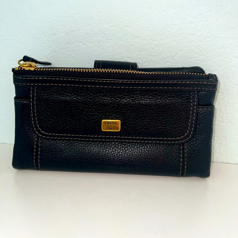 Fossil leather wallet